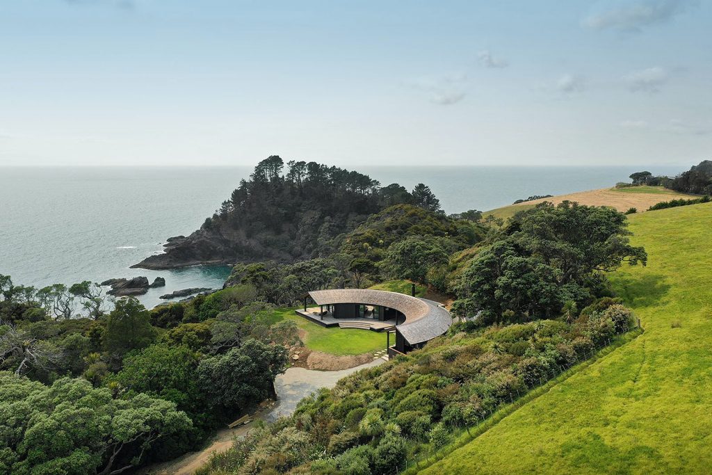 Matapuori RD HOUSE , por Belinda George Architects, 2019